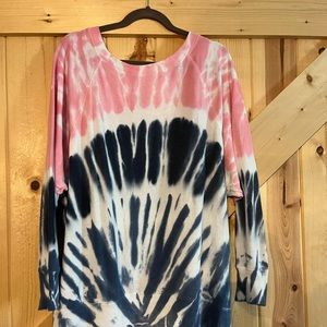 Worn once- SO weekend oversized sweatshirt pink navy black Size Large